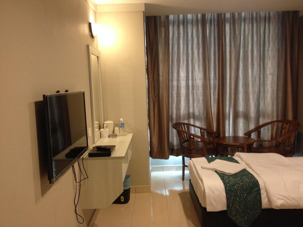 Aero Star Hotel Серембан Стая снимка