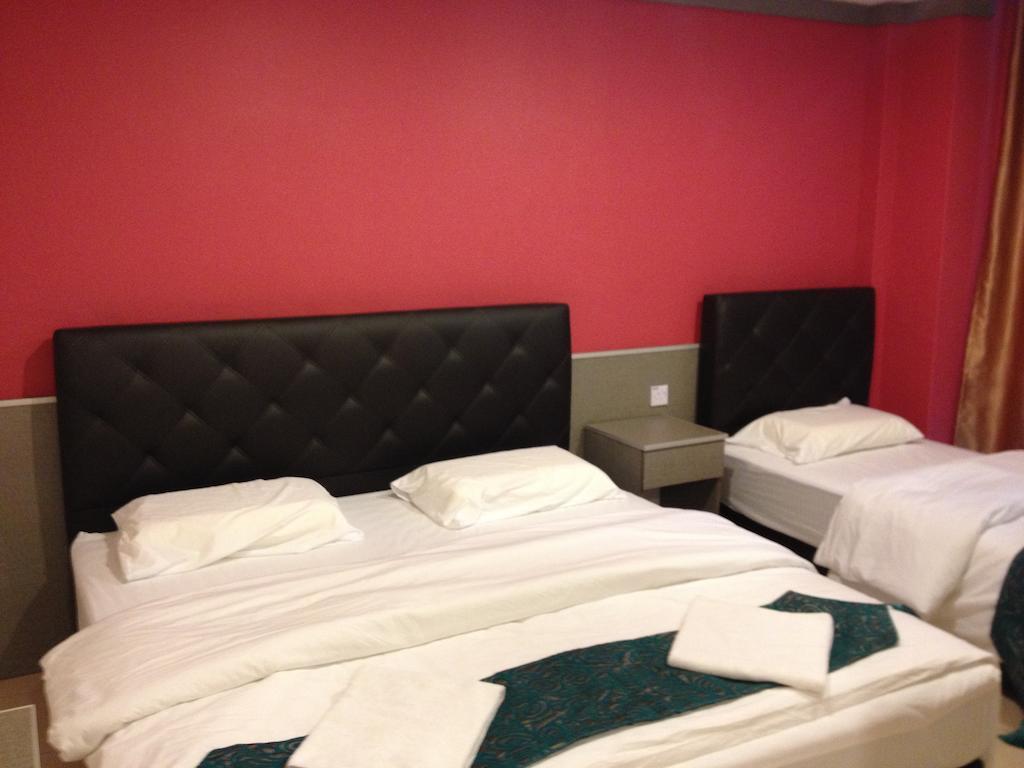 Aero Star Hotel Серембан Стая снимка