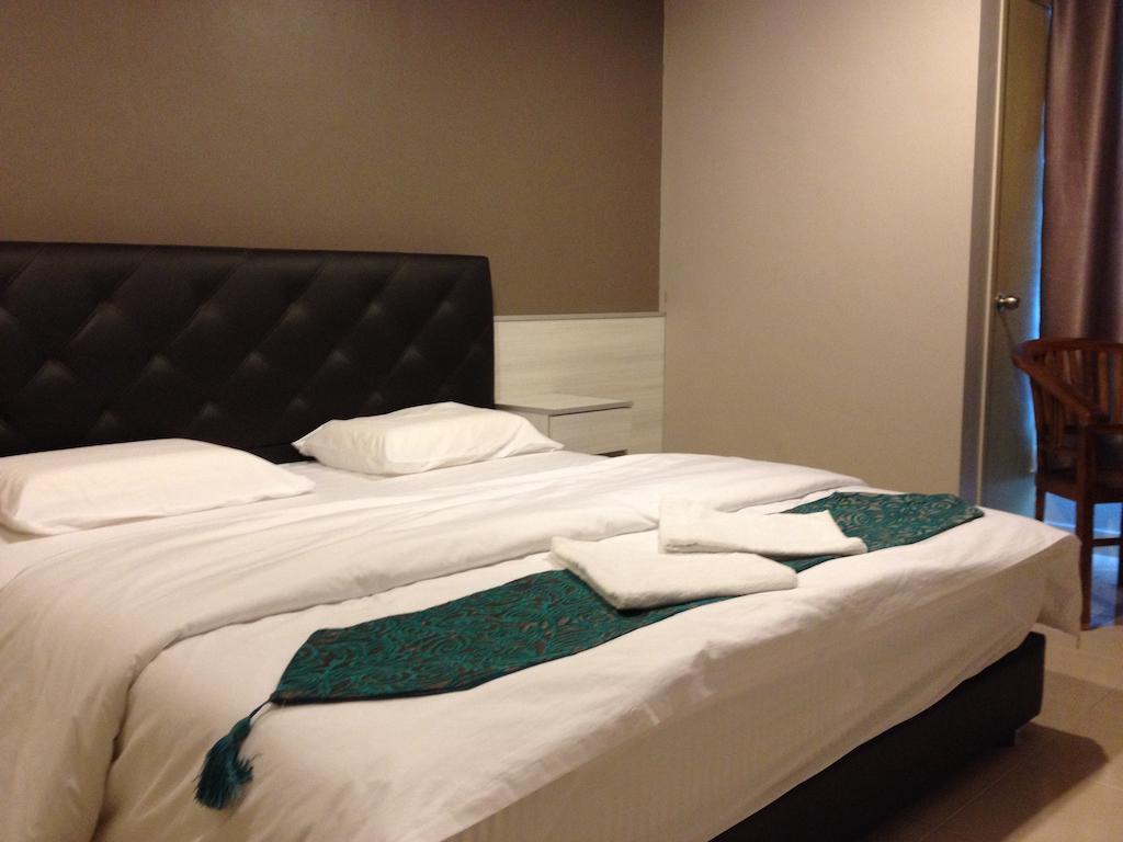 Aero Star Hotel Серембан Стая снимка