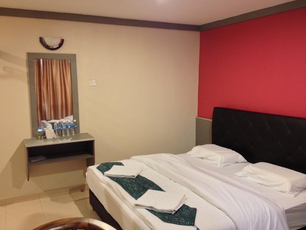 Aero Star Hotel Серембан Стая снимка
