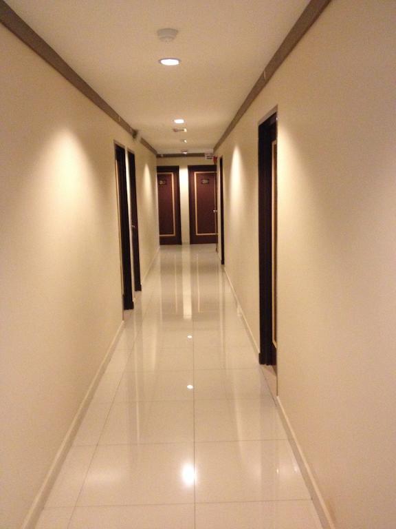 Aero Star Hotel Серембан Екстериор снимка