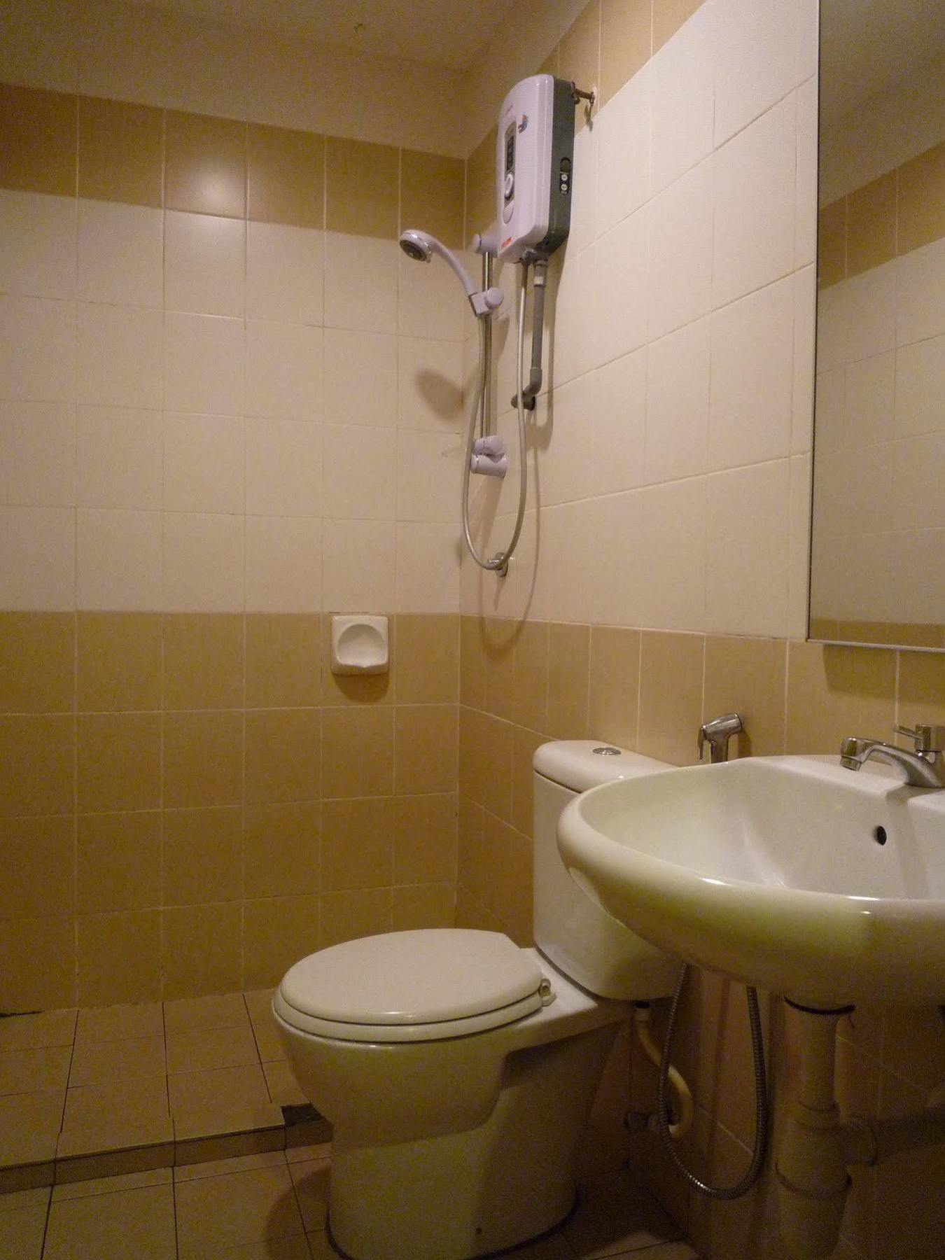 Aero Star Hotel Серембан Екстериор снимка
