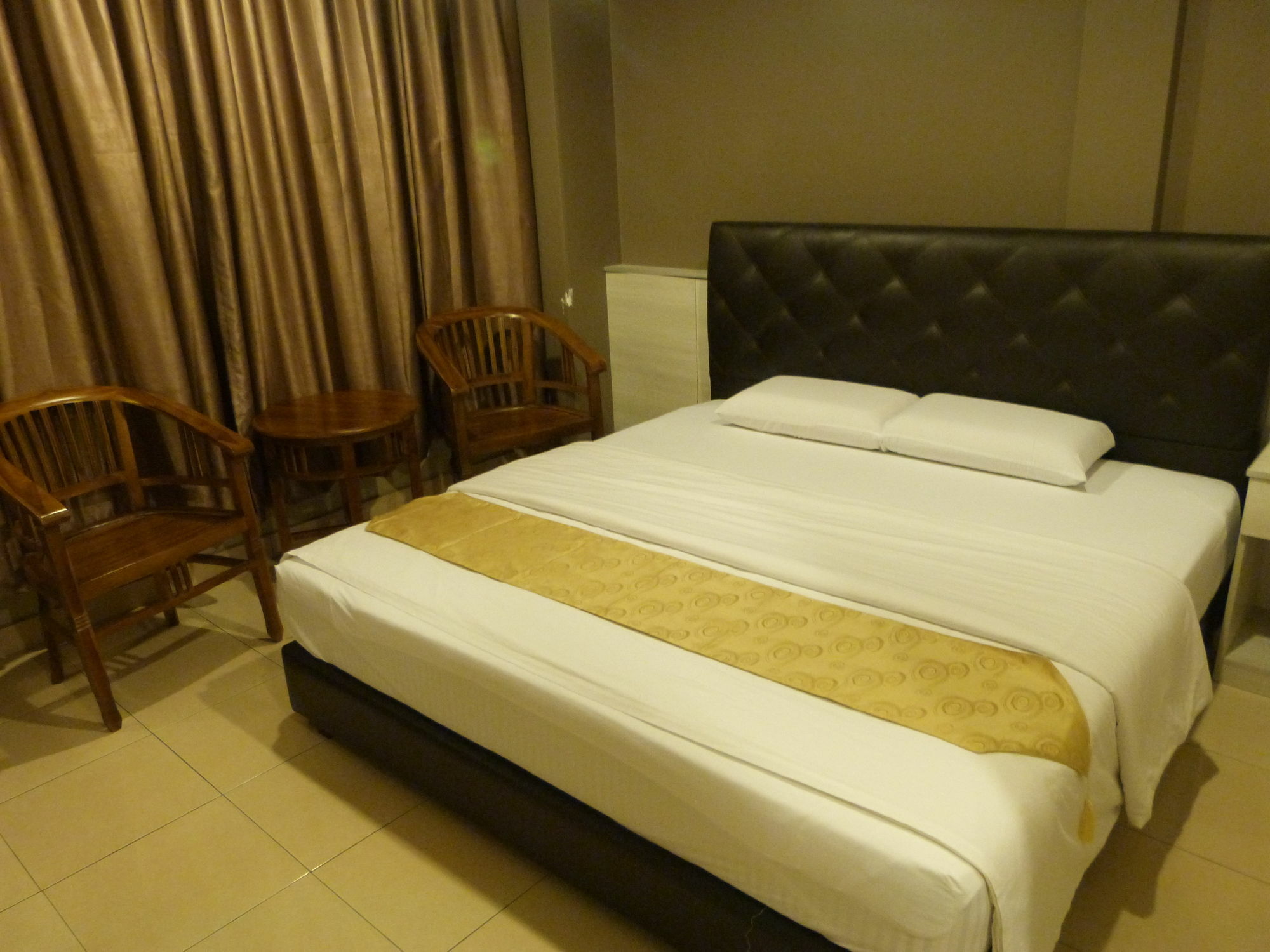 Aero Star Hotel Серембан Екстериор снимка