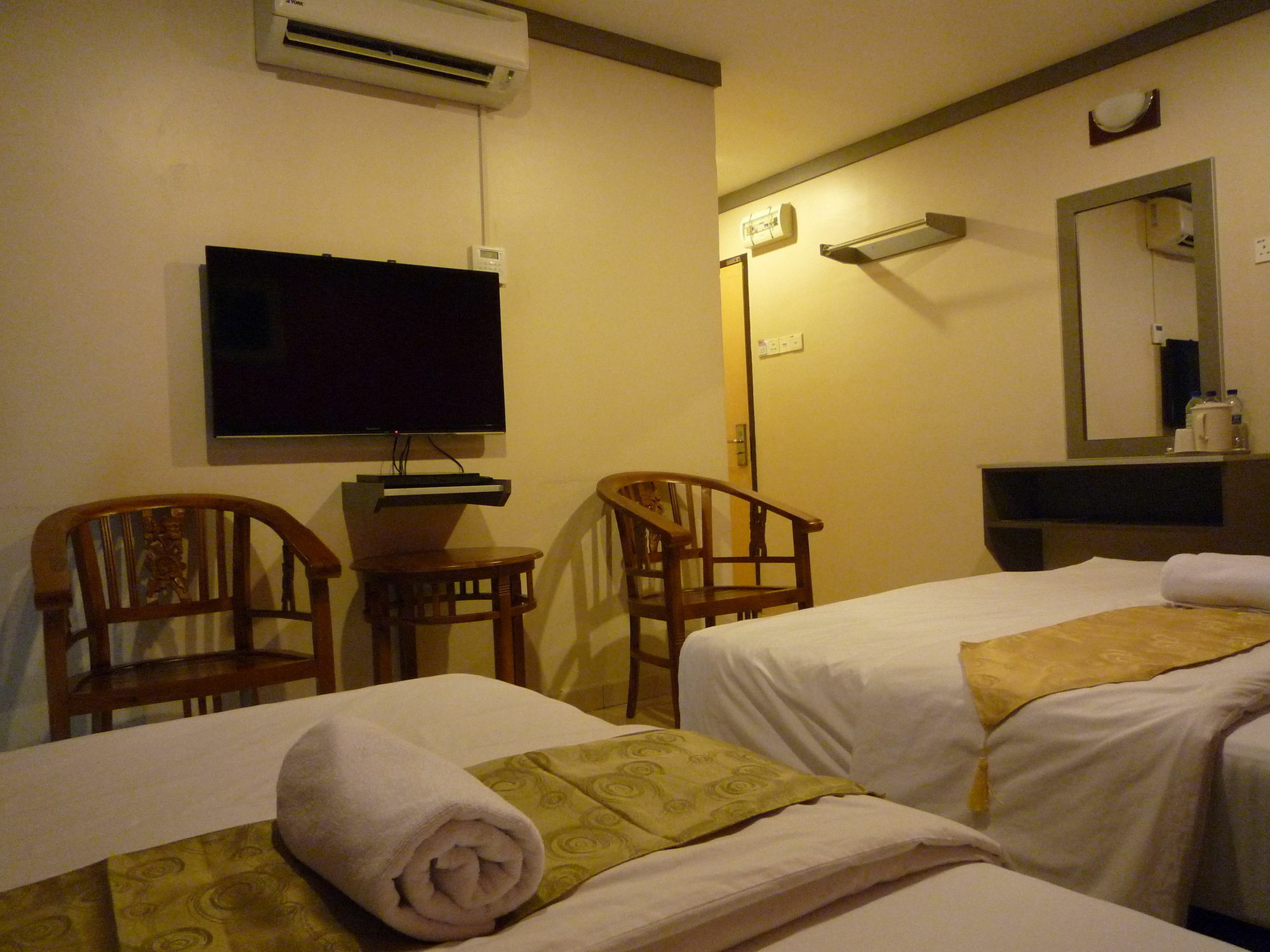Aero Star Hotel Серембан Екстериор снимка