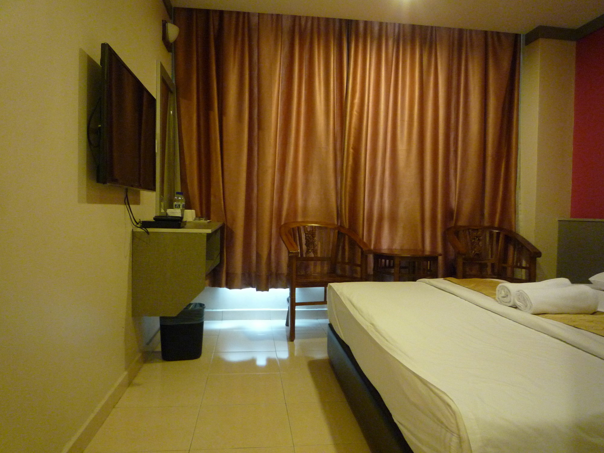 Aero Star Hotel Серембан Екстериор снимка