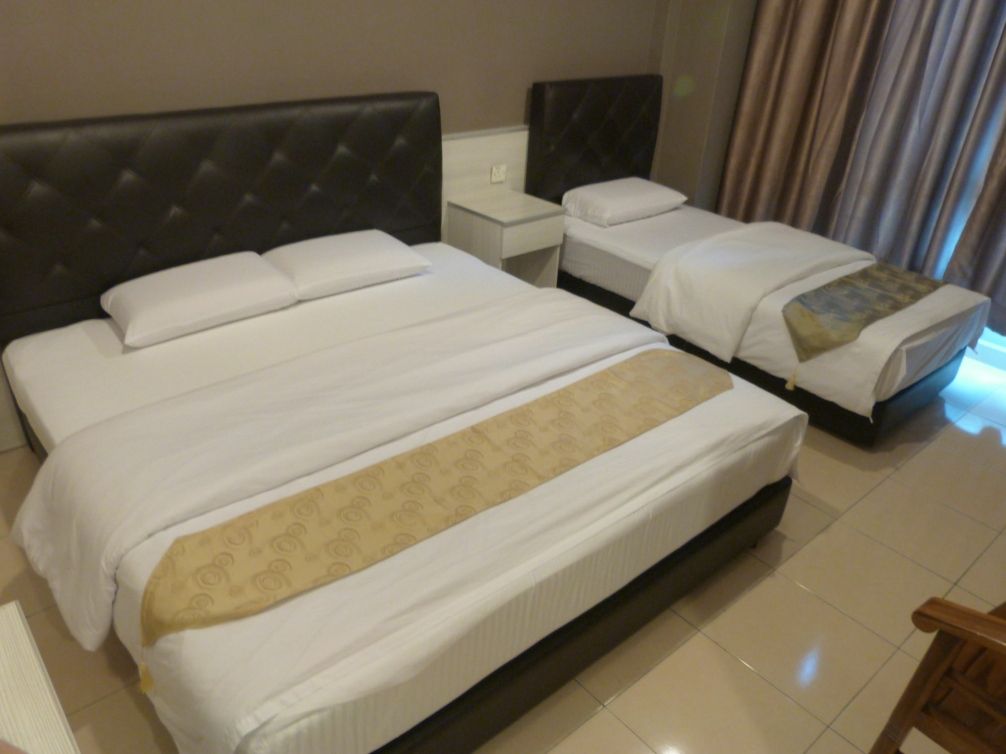 Aero Star Hotel Серембан Екстериор снимка